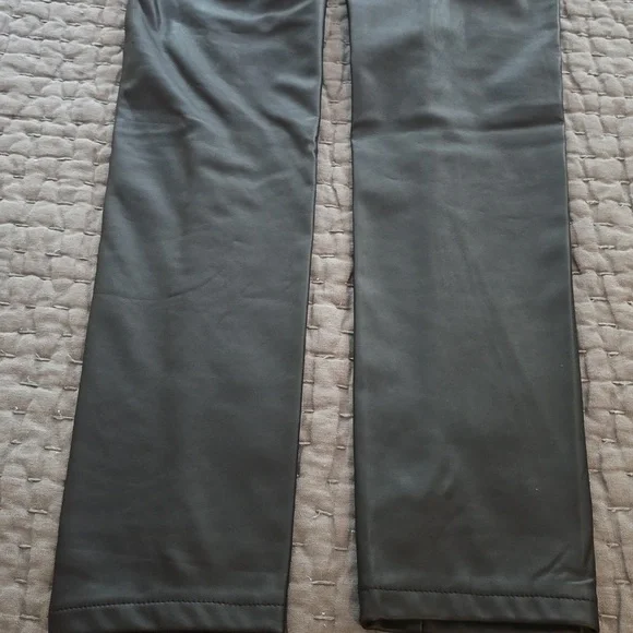 WII8 by Walter Baker Sheena Leggings - Picture 16 of 17